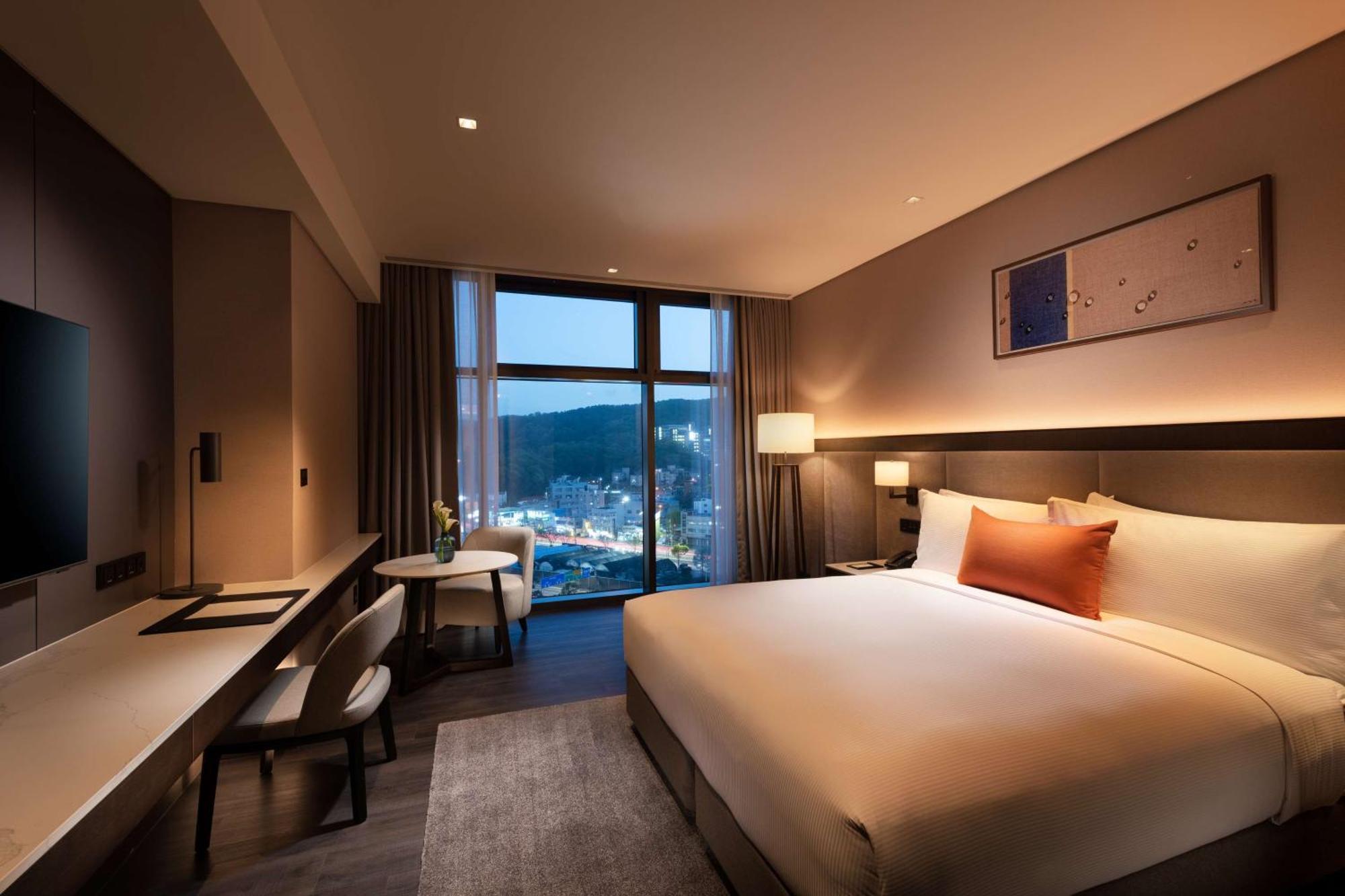Doubletree By Hilton Seoul Pangyo Hotel Seongnam Ngoại thất bức ảnh